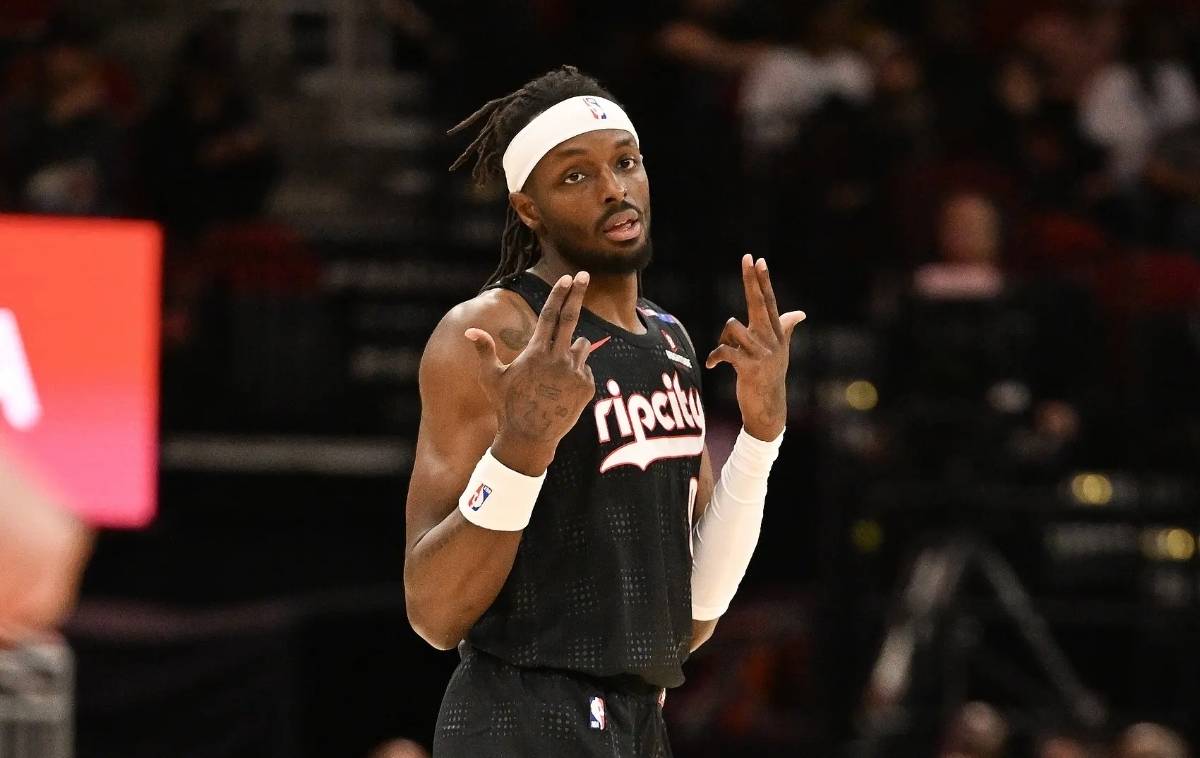 开云官网-包含欧篮联冲刺阶段再迎强敌，波特兰开拓者官宣签约，主帅态度：引发热议，更衣室氛围转暖的词条