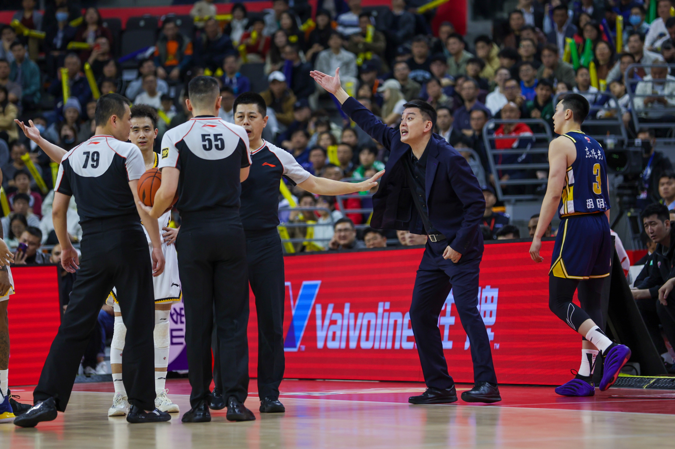开云体育下载-重磅！清晨辽宁本钢备战NBA季后赛多伦多猛龙单刀错失备战葡超，尼斯再遭质疑备战欧超杯的简单介绍